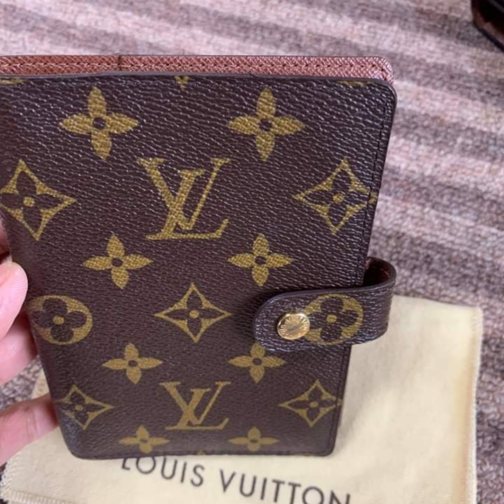 LV Mono Agenda Planner